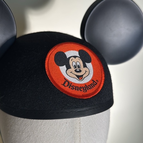 NWT Disney Disneyland Mickey Mouse Ears White and Black Hat - Picture 4 of 7